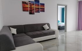 Aqua West Apartment Free Parking- Self Check-In